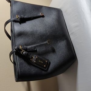 Black Aldo tote zip top.